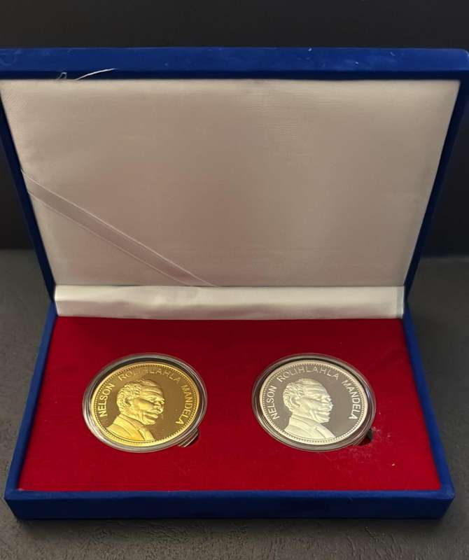 Mandela Commemmorative Set in Velvet Box - bid PER coin for BOTH coins