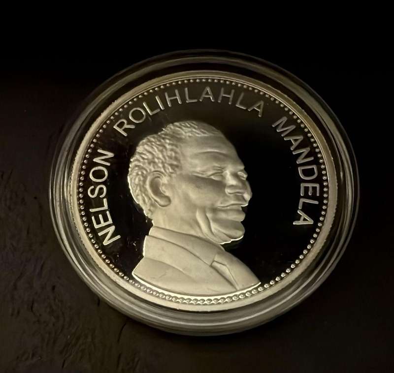 Mandela Commemmorative Set in Velvet Box - bid PER coin for BOTH coins