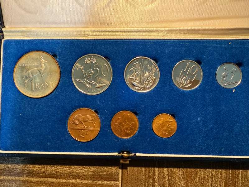 1977 Short proof set- as per pictures