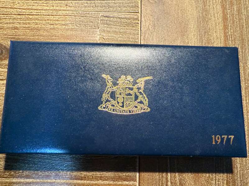 1977 Short proof set- as per pictures
