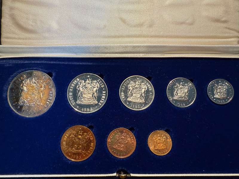 1983 Short proof set- as per pictures