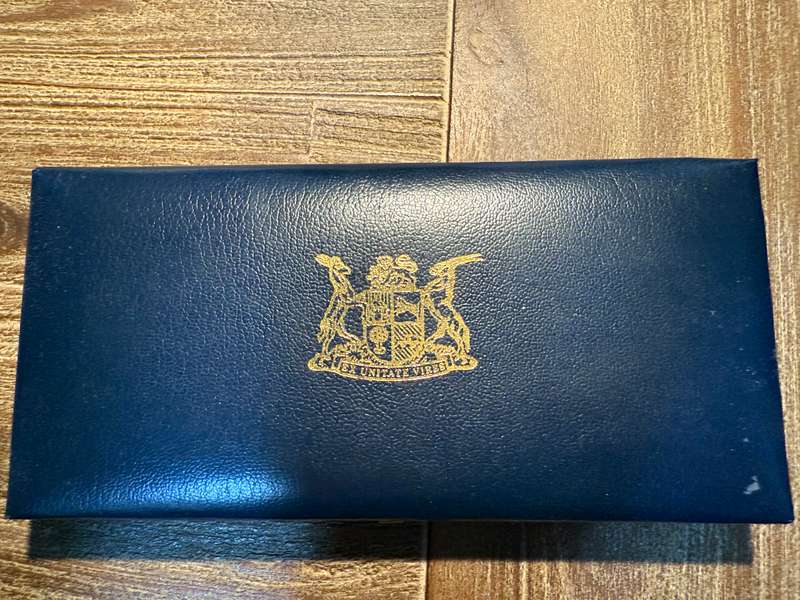 1983 Short proof set- as per pictures