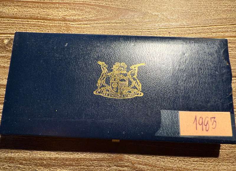 1983 Short proof set- as per pictures