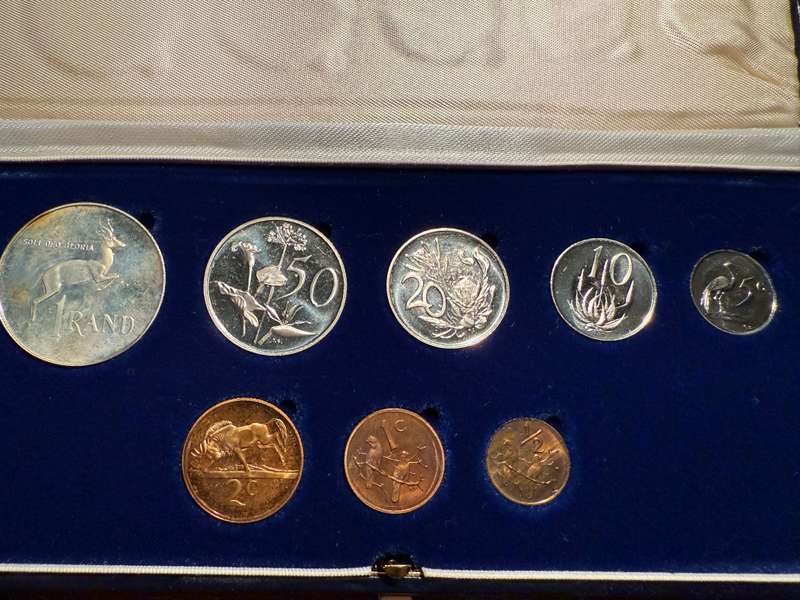 1983 Short proof set- as per pictures