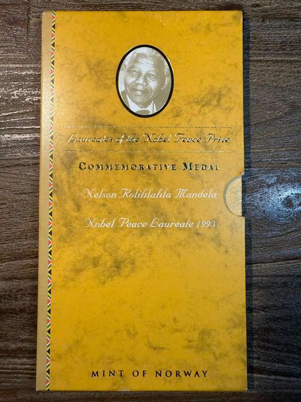 2001 Mandela Commemorative Medal - Nobel Peace Prize Laureate *** Silver 0.925 - 1 troy ounce
