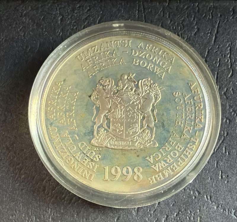 SILVER 1 OUNCE - Silver Proof R2 - Jackass Penguin - Mintage 2053 - includes COA