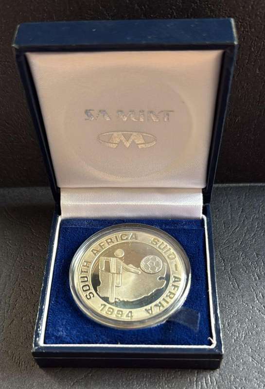 SILVER 1 OUNCE - 1994 Silver Proof R2 Soccer World Cup - Mintage 3210