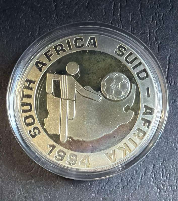 SILVER 1 OUNCE - 1994 Silver Proof R2 Soccer World Cup - Mintage 3210