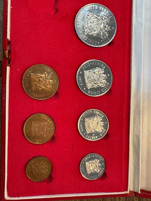 1977 Long proof set - no gold or silver R1 - as per pictures