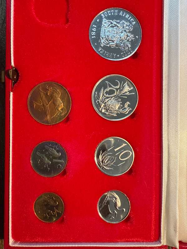 1981 Long proof set - no gold or silver R1 - as per pictures