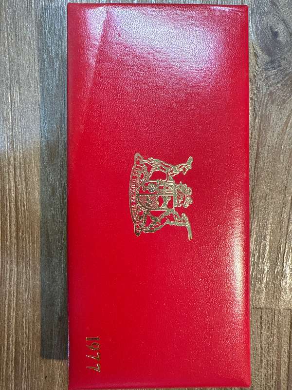 1977 Long proof set - no gold or silver R1 - as per pictures