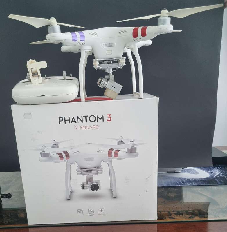 Drone: Phantom 3 standard camera drone