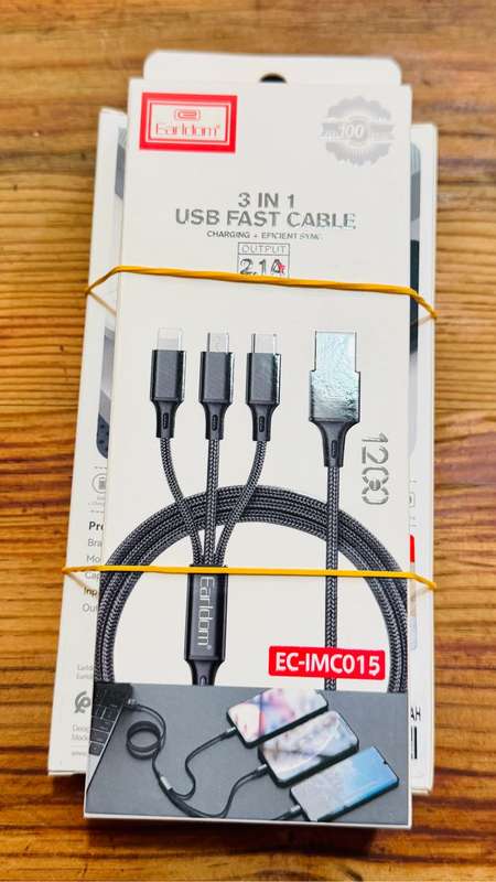 Power bank 10 000 mah with 3 in 1 usb cable
