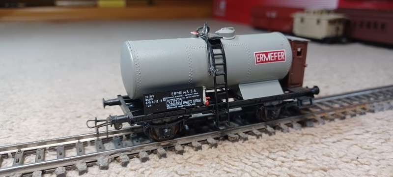 Tank wagon with lima couplers
