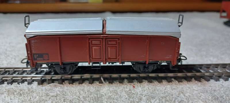 Marklin 4619- Sliding roof wagon