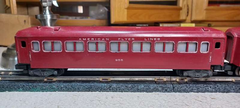American Flyer 2 x 955 passenger coaches and 951 baggage car