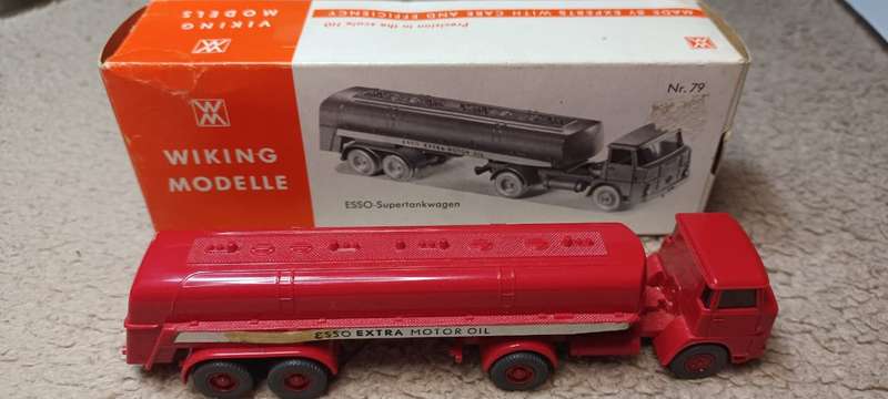 Wiking ESSO Super tank truck nr 79