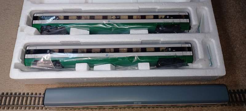 A.C.M.E. 70001 and 70002 - 7-unit high speed locomotive set