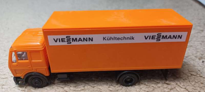 Herpa Mercedes truck