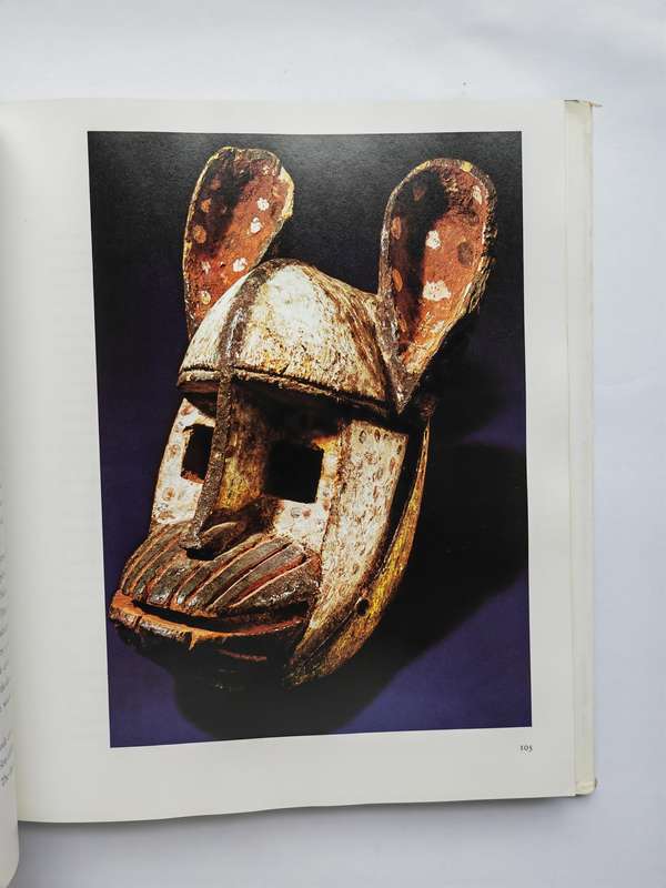 African Art : It's Background and Traditions