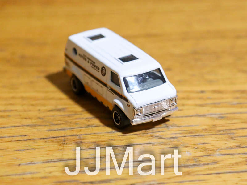 Matchbox CHEVROLET VAN WATER & POWER MBX 709 1:64
