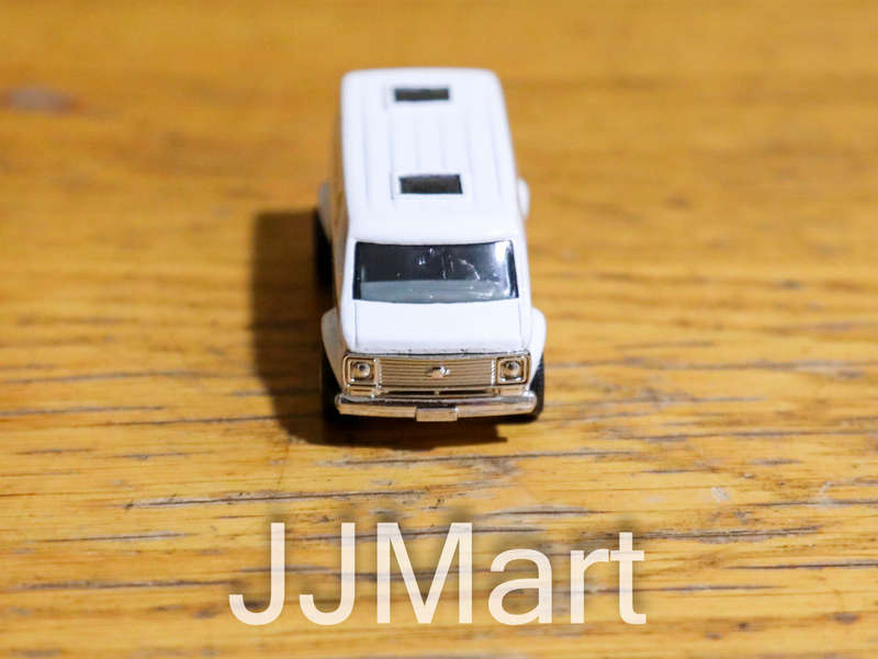 Matchbox CHEVROLET VAN WATER & POWER MBX 709 1:64