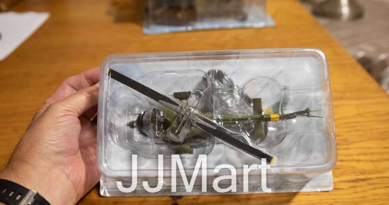 Amercom Helicopters of the World Bell UH-1B Iroquois (Huey - Heavy Hog) 128th AHC  Vi Diecast Model