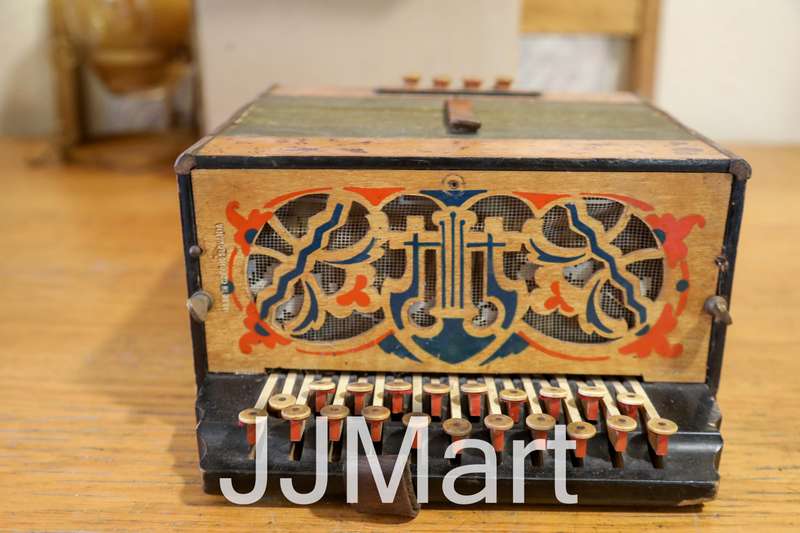 Antique Stahlstimmen Button Box Accordion Melodeon Musical Instrument - Rare