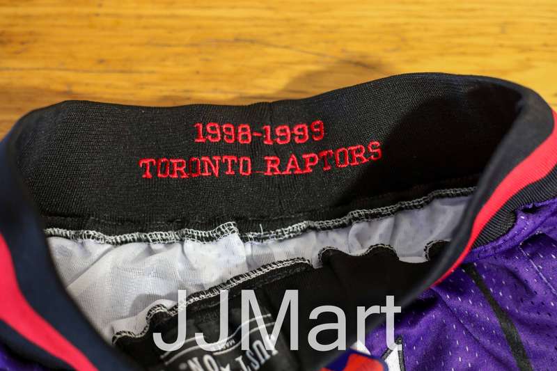Authentic Just Don - Toronto Raptors 1998-99 Shorts - Purple NBA SIZE M