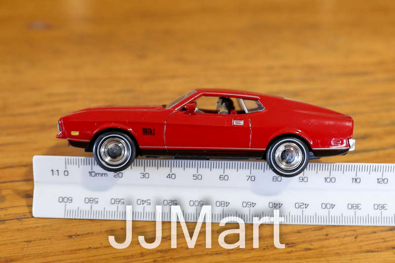 UNIVERSAL HOBBIES - JAMES BOND 007 - MUSTANG MACH 1 - DIAMONDS ARE FOREVER