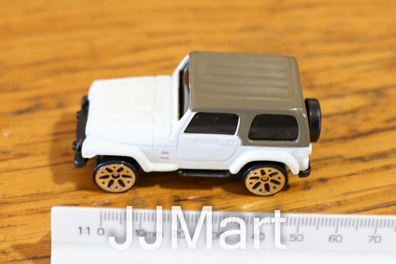 Jeep Wrangler Sahara White Maisto Fresh Metal 100 Collection Die Cast - Boxed
