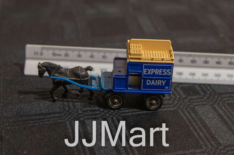Lledo Days Gone Horse Drawn Milk Float Express Dairy
