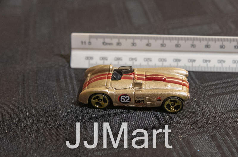 Hot Wheels Cunningham C4R 2001 No 52 Red Stripes Golden Car