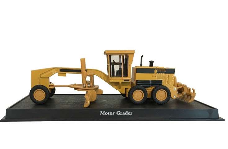 Amercom Motor Grader - 1:64 Construction Machine Model (Amercom MB-12)