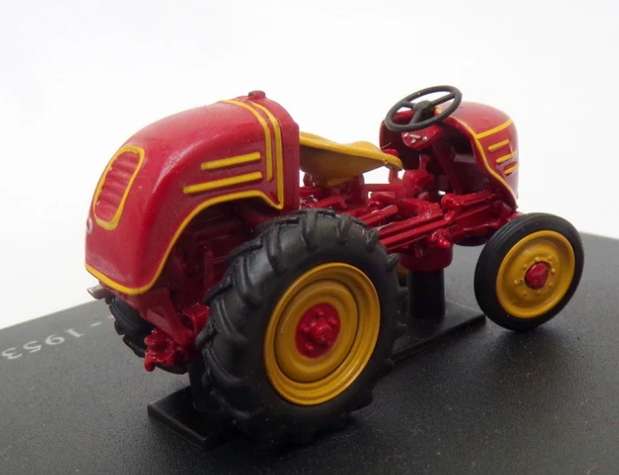 Hachette Partworks-Scale Model-Tractor - Reymond Simplex- 1953