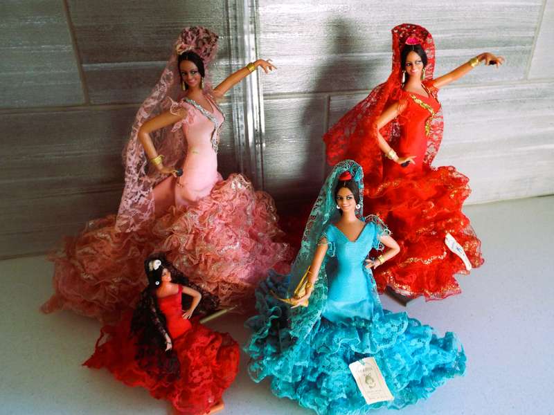4 vintage Spanish MARIN CHICLANA Flamenco Dancer dolls as 1 lot