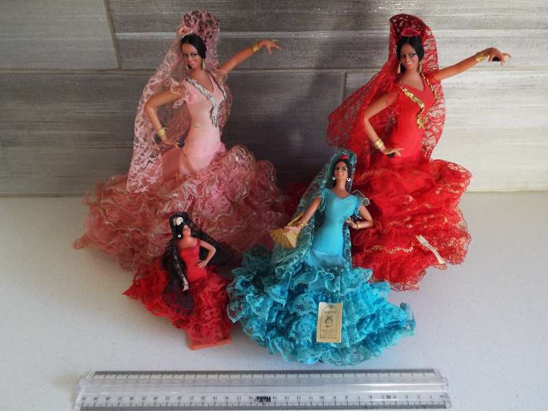 4 vintage Spanish MARIN CHICLANA Flamenco Dancer dolls as 1 lot