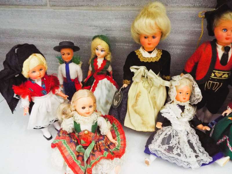 Antique Vintage Collectors' Collection  dolls as 1 lot