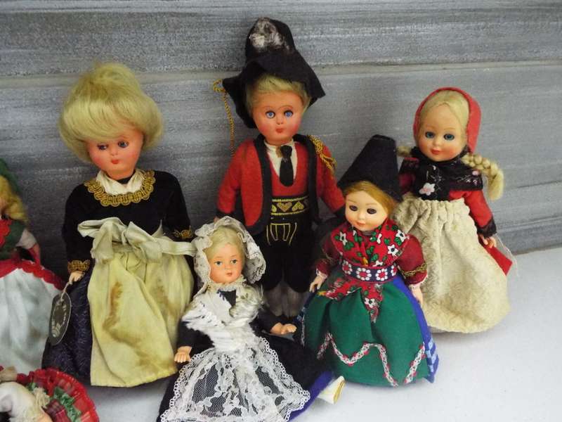 Antique Vintage Collectors' Collection  dolls as 1 lot