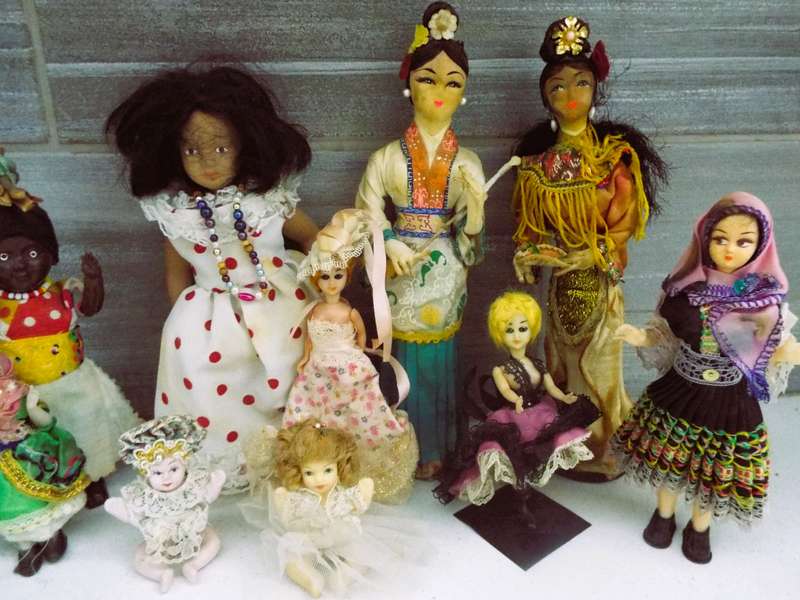Antique Vintage Collectors' Collection  dolls as 1 lot