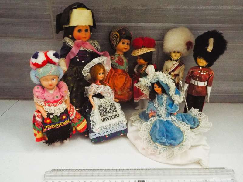 Antique Vintage Collectors' Collection  dolls as 1 lot