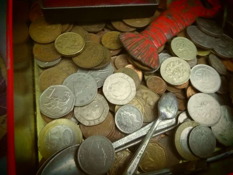 lucky dip lots of coins and notes and more