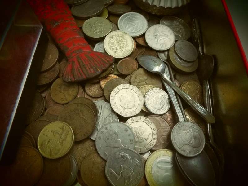 lucky dip lots of coins and notes and more