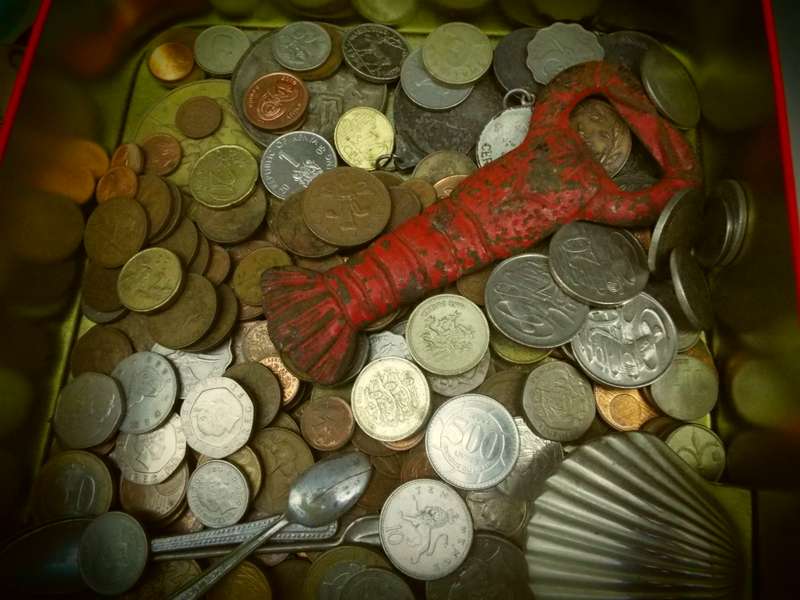 lucky dip lots of coins and notes and more