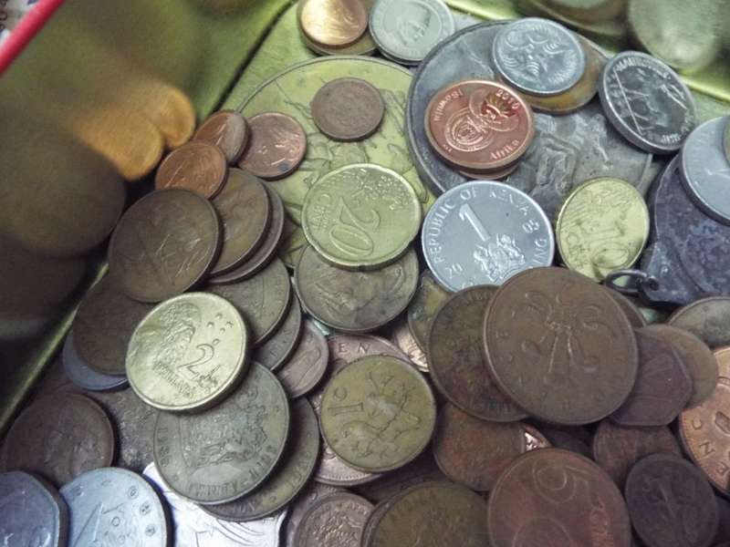 lucky dip lots of coins and notes and more