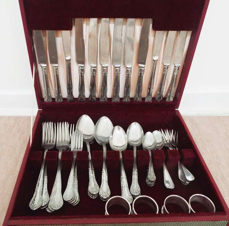 vintage ,,Nice 50 pic of cutlery in nice canteen