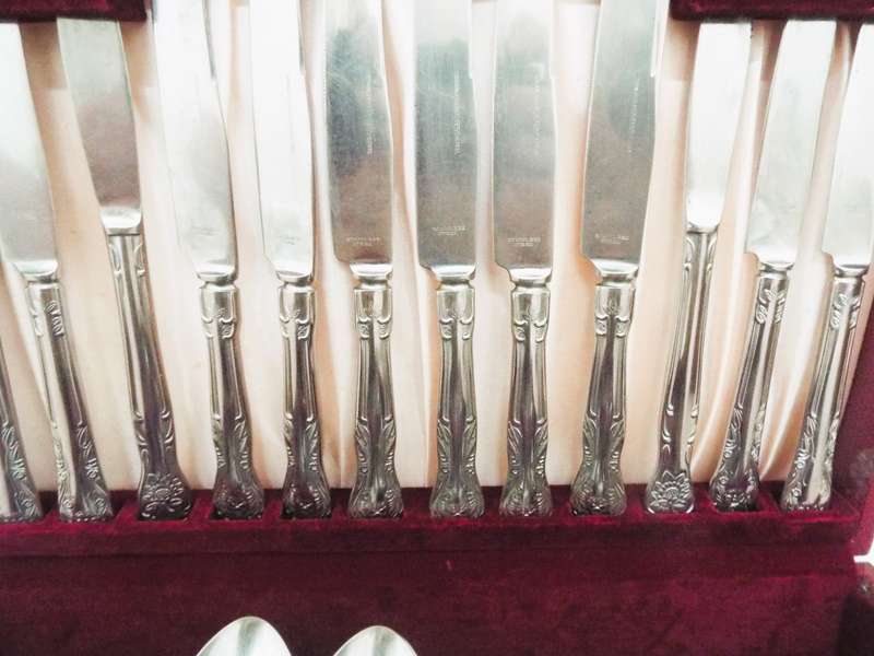 vintage ,,Nice 50 pic of cutlery in nice canteen