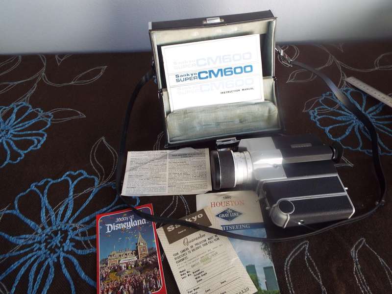 nice vintage Sankyo super CM 600 with manual