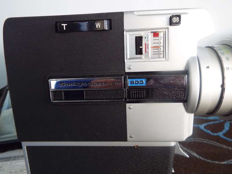 nice vintage Sankyo super CM 600 with manual