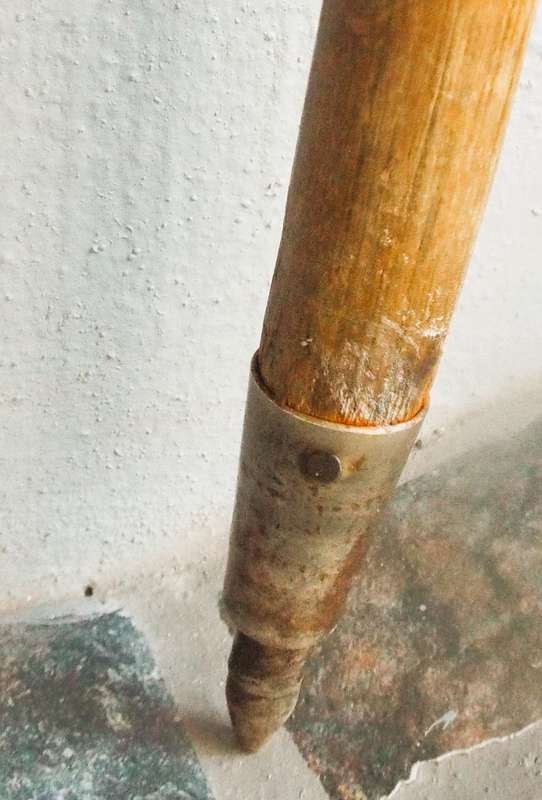 very rare VINTAGE WALKING STICK WITH LOTS OF BAGES